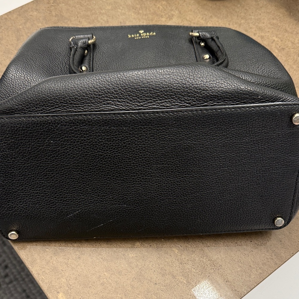 Black Leather Handbag - Picture 5 of 5